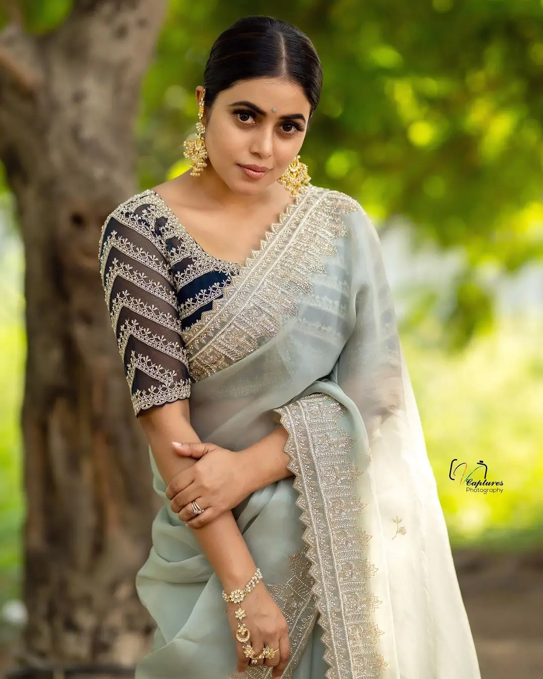 SHAMNA KASIM MESMERIZING LOOKS IN BEAUTIFUL GREEN SAREE BLUE BLOUSE 6